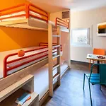 Hotelf1 Ferrand Est Hotel *