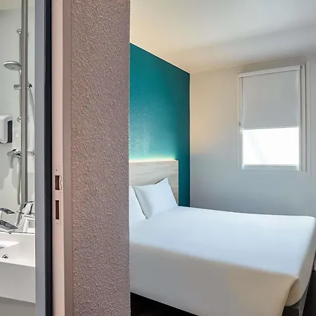 Hotelf1 Ferrand Est Отель