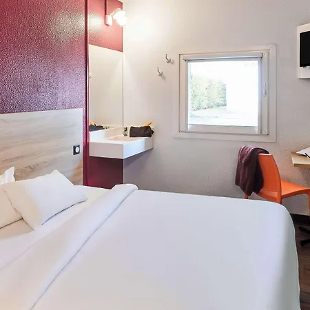 Hotelf1 Ferrand Est Hotel