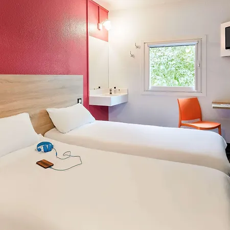 Hotel Hotelf1 Ferrand Est *