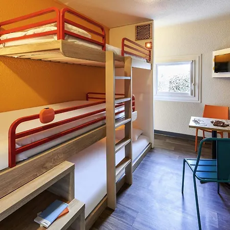 Hotel Hotelf1 Ferrand Est *