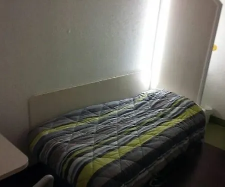 Hotelf1 Ferrand Est Отель