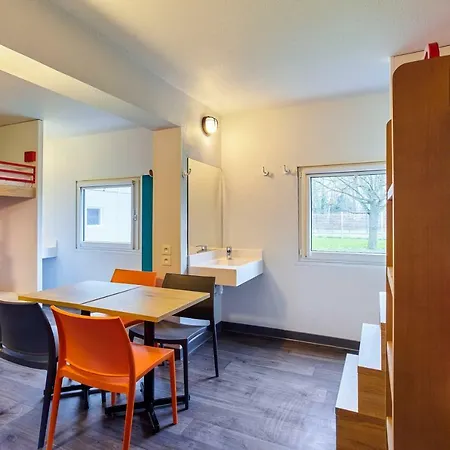 Hotelf1 Ferrand Est * Клермон-Ферран