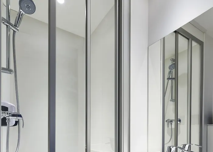 Hotelf1 Ferrand Est Hotel