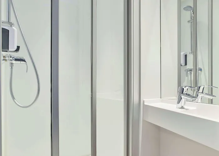 Hotel Hotelf1 Ferrand Est