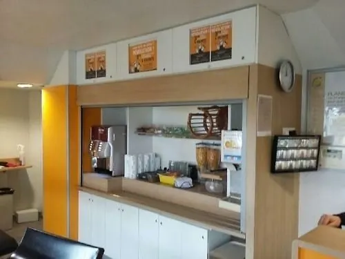 Hotelf1 Ferrand Est Hotel *